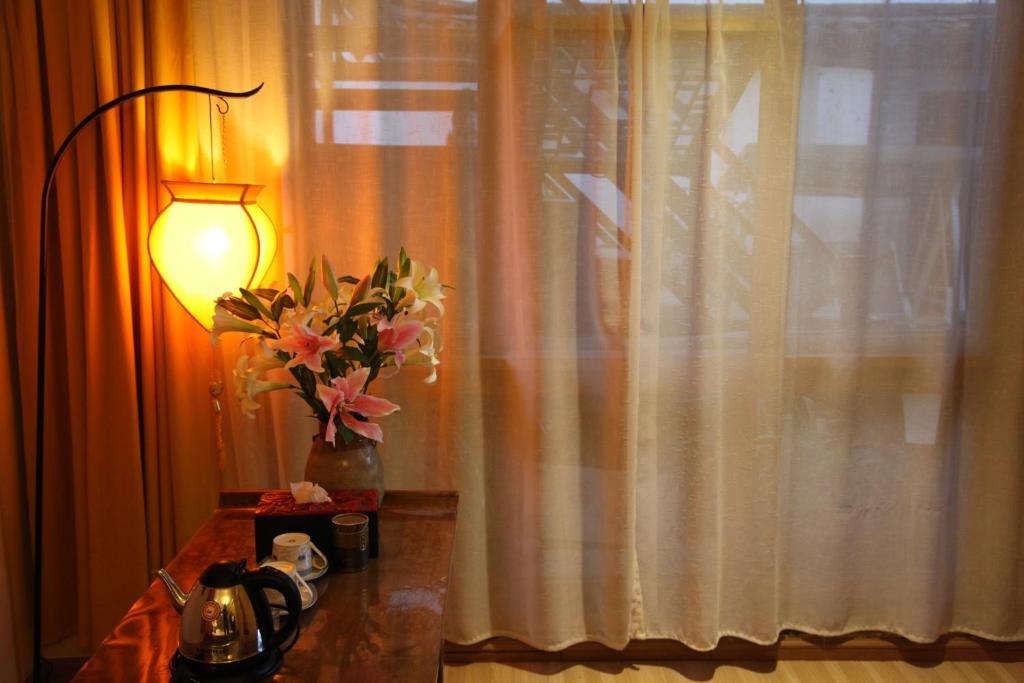 Yunxi Inn Лицзян Экстерьер фото